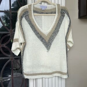 Hesperus M/l short sleeve sweater, off white, black & gold, worn twice